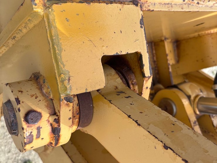 1999-caterpillar-163h-vhp-image-97