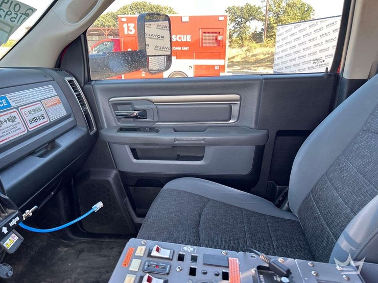 2018-dodge-3500-image-20