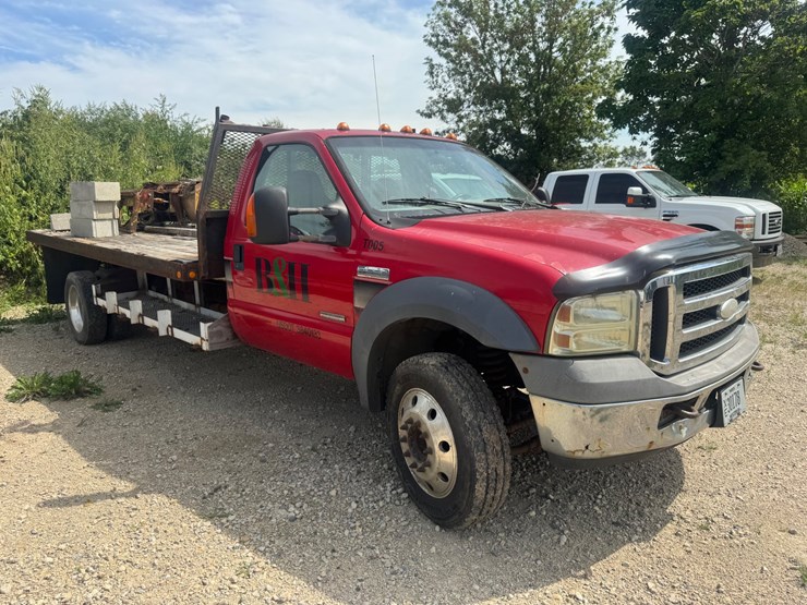 2005-ford-f350-image-3