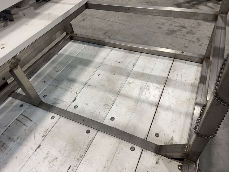 fast-hitch-stainless-steel-8’-carryall-image-10