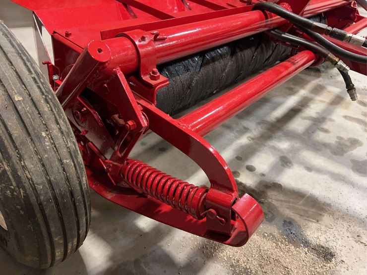 international-harvester-2a-6’-hay-conditioner-image-16