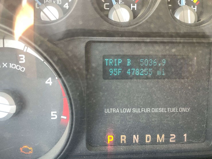 2013-ford-f350-image-26