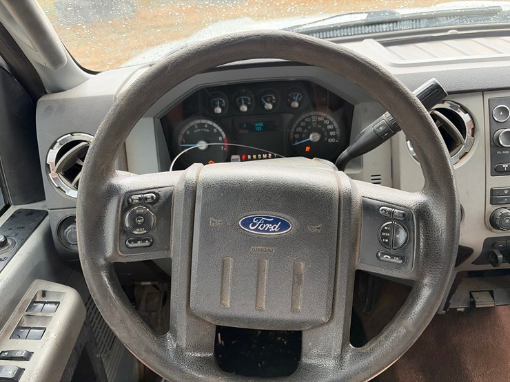 2013-ford-f350-image-21