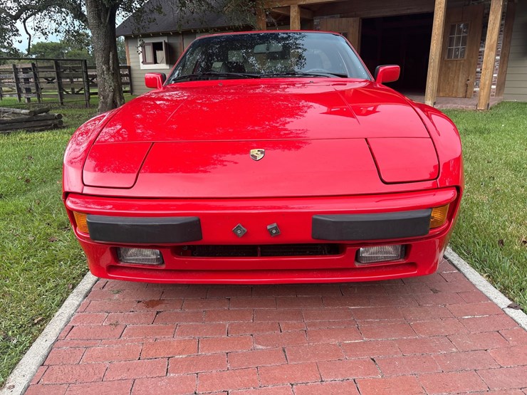 #152-•-offered-at-no-reserve-|-1987-porsche-944-image-8
