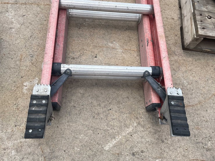 #9118-•-24'-ladder-(o3)-image-3