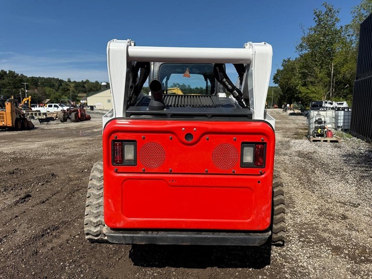 2023-bobcat-t770-image-3