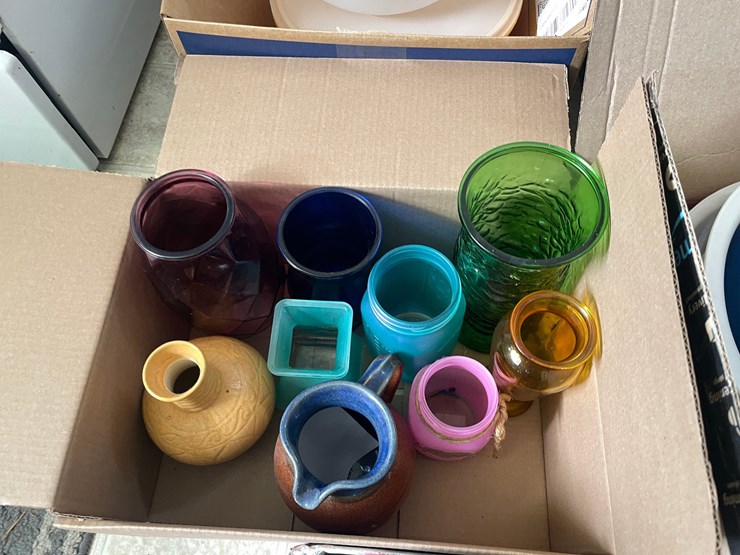 #6258-•-assortment-of-kitchen-items-image-5