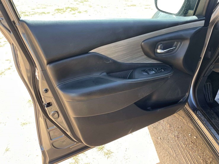 2017-nissan-murano-image-9