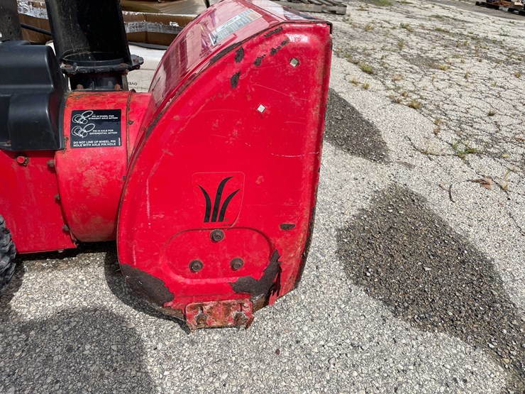 #10542-•-yard-machine-snow-blower-image-12