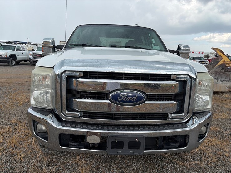 2013-ford-f350-image-36