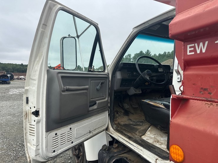 #61462-•-1995-ford-f-series-single-axle-dump-truck-image-23