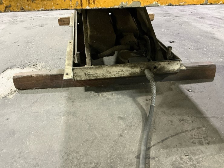 #171-•-industrial-scissor-lift-table-image-7