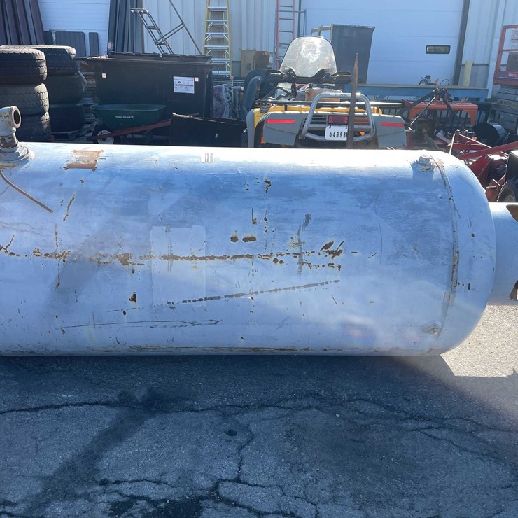 #9104 • 240 Gallon Air Tank (O4)