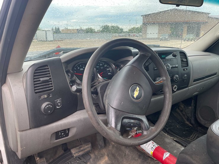 2013-chevrolet-3500-image-55