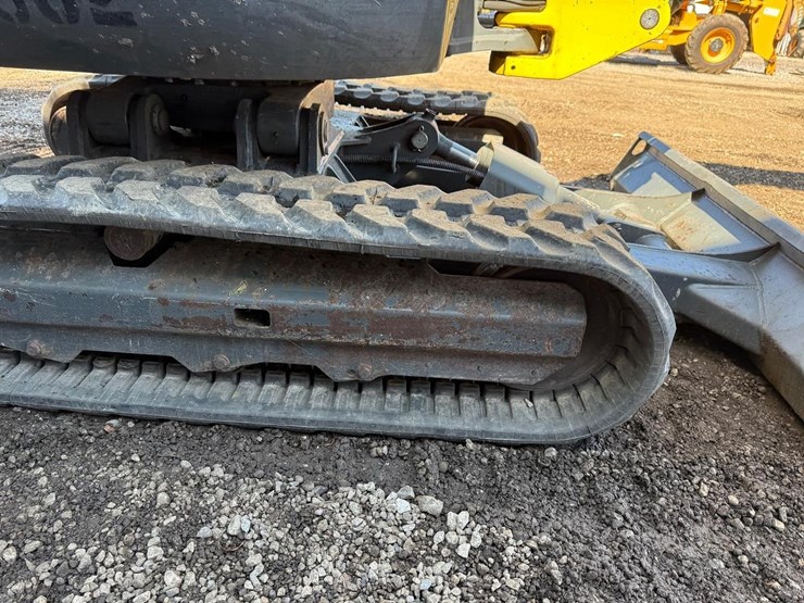 2017-wacker-neuson-ez38-image-13