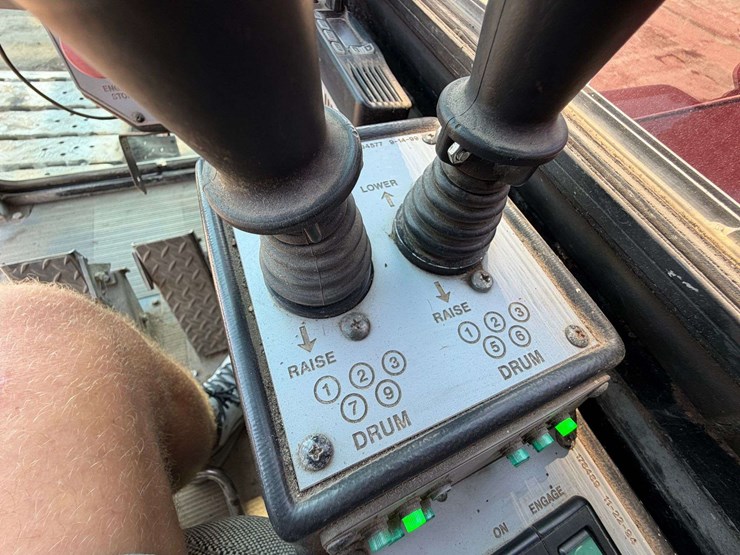 2004-manitowoc-2250-iii-image-177