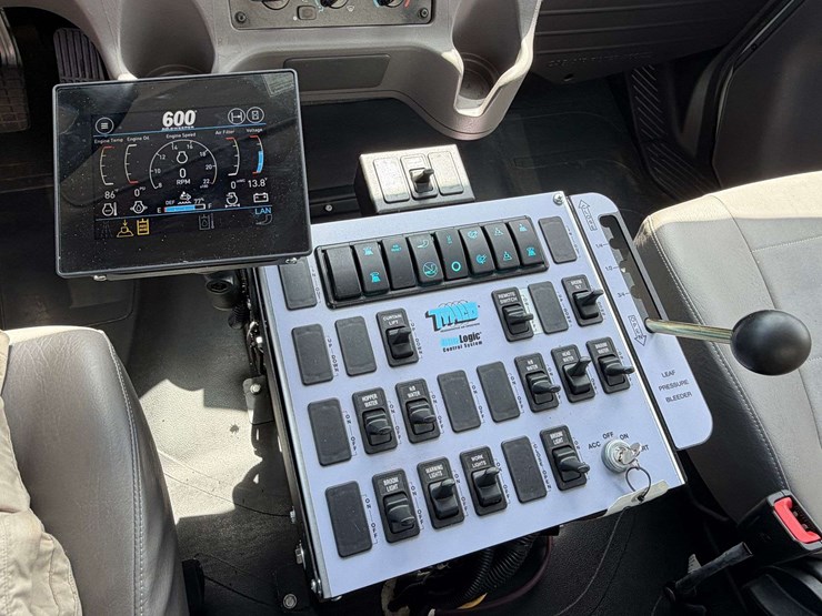 2022-tymco-600-image-25