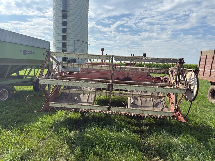 hesston-300-image-2