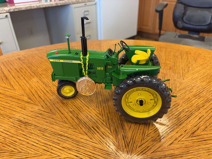 1/16-john-deere-3010-gas-precision-series-#20-image-9
