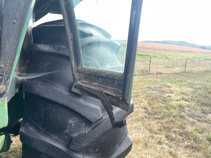 john-deere-4640-image-45