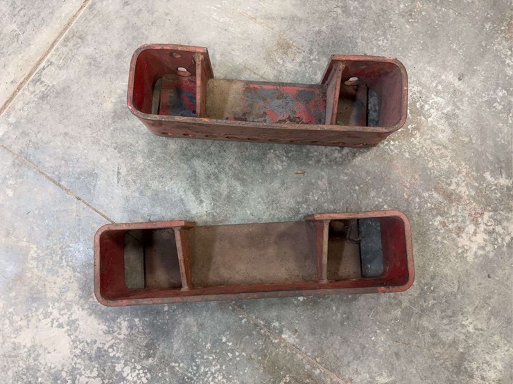 (2)-international-harvester-suitcase-weight-brackets-image-5
