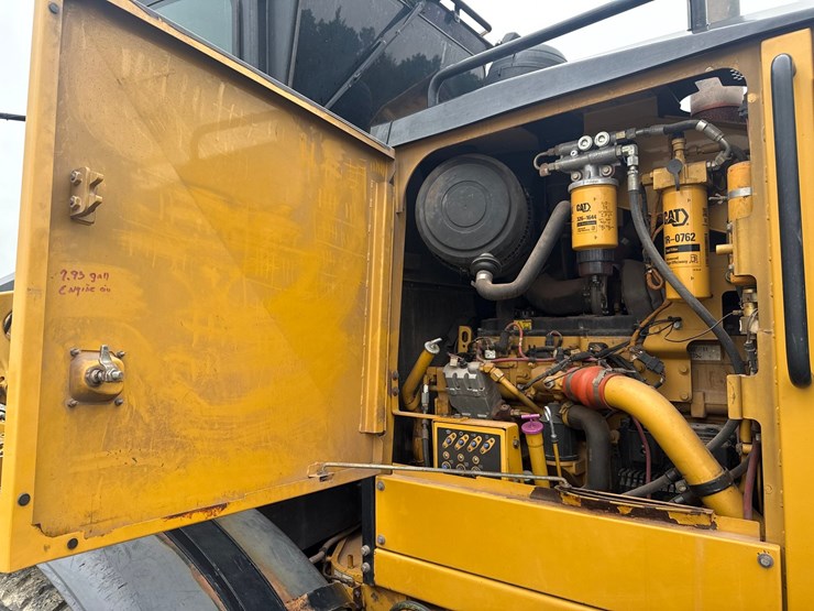 caterpillar-160m-awd-image-75