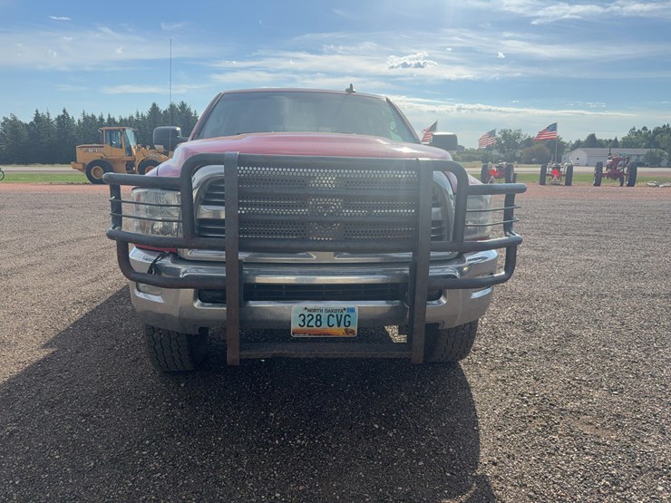 2015-dodge-ram-2500-image-8