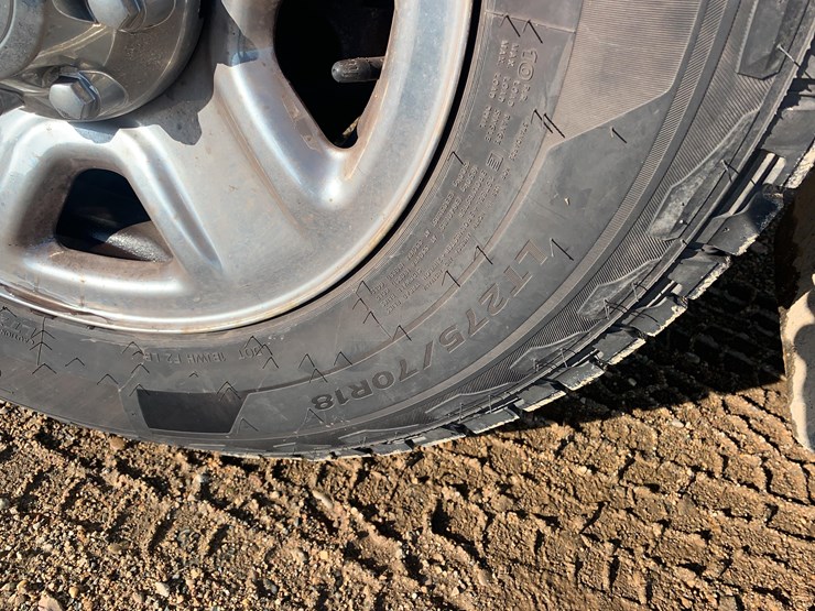 2014-dodge-2500-image-9