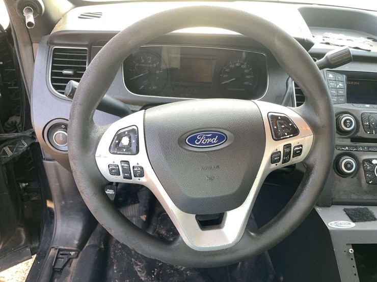 2016-ford-taurus-4-door-police-sedan-(99,841-miles)-image-12