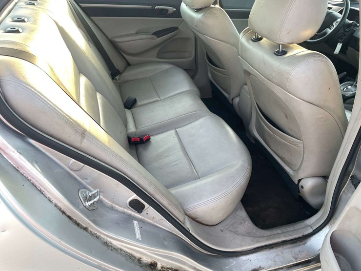 2007-honda-civic-hybrid-4-door-sedan-(108,750-miles)-image-16