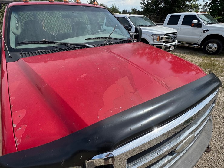 2005-ford-f350-image-15