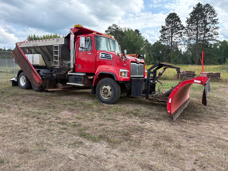2018-western-star-4700sf-image-7