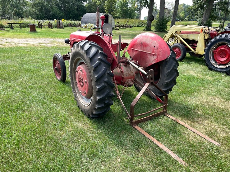 ford-tractor-image-6