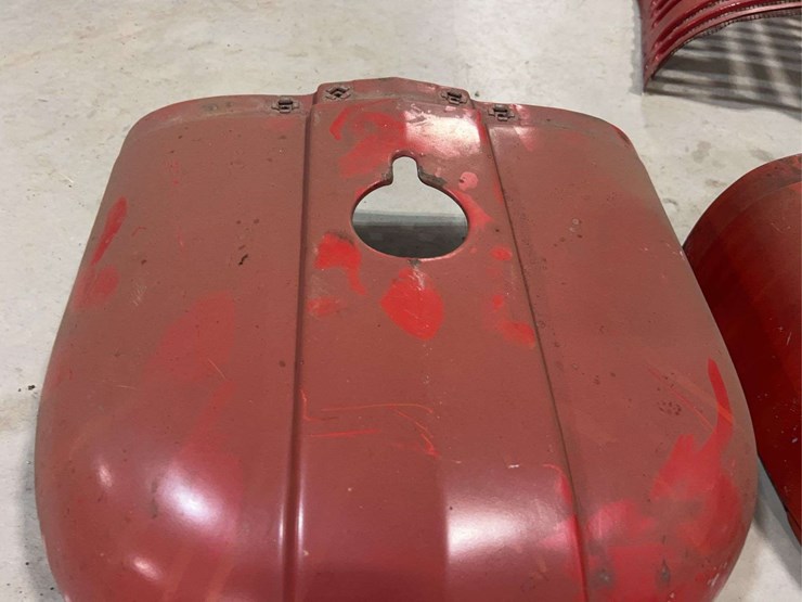 (2)-grilles-and-nose-pieces-for-a-300-or-350-farmall-tractors-image-19