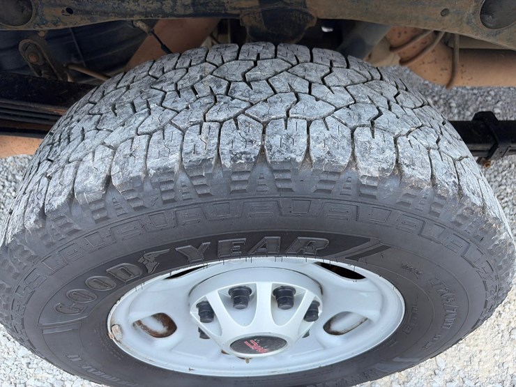 #251-•-2015-gmc-sierra-service-truck-image-9