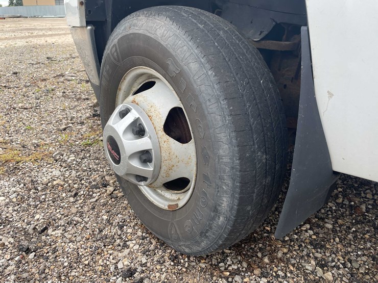 #10493-•-2014-gmc-(has-wi-title)-image-9
