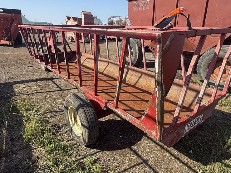 #117-•-16'-notch-mfg-feeder-wagon-image-1