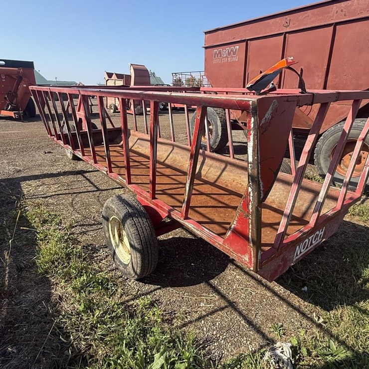 #117 • 16' Notch MFG Feeder Wagon