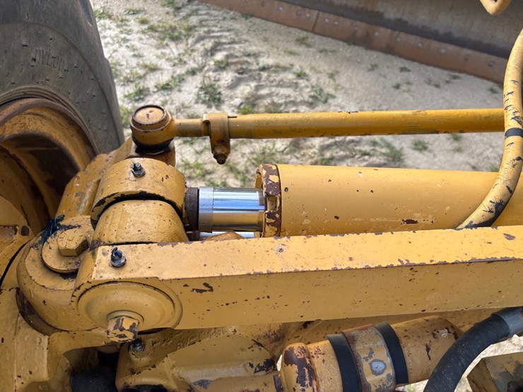 1999-caterpillar-163h-vhp-image-109