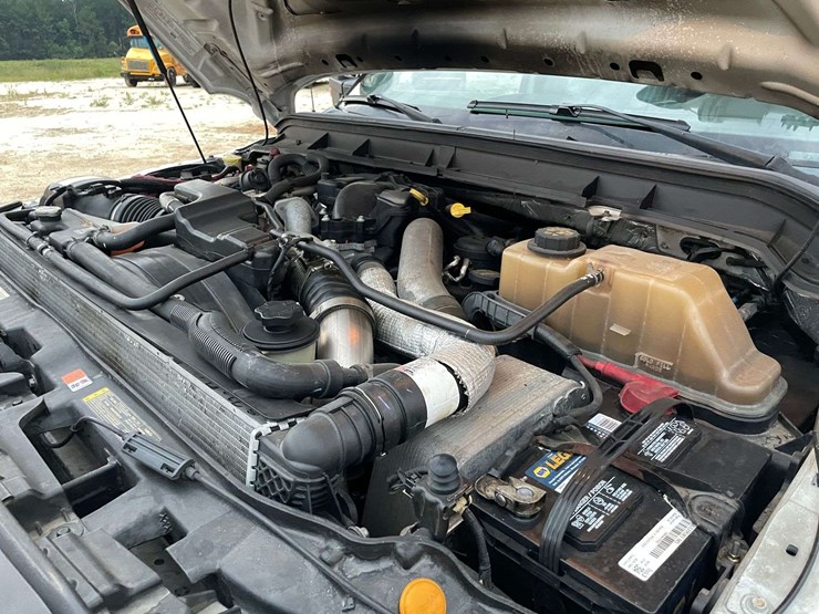 2012-ford-f550-image-7