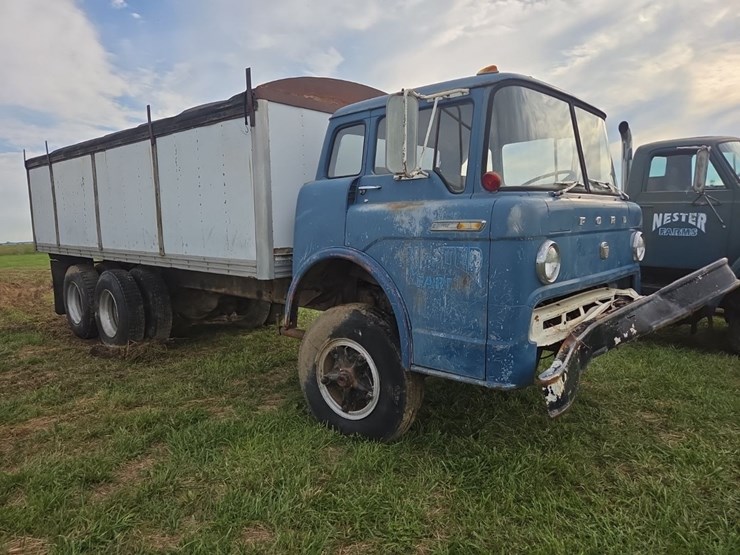 ford-800-image-1