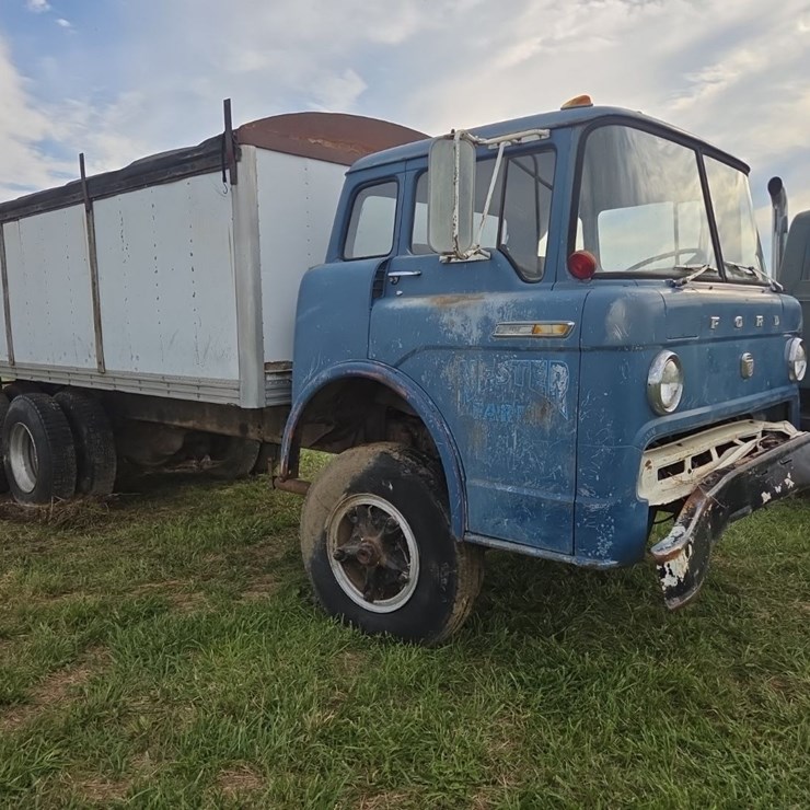 FORD 800