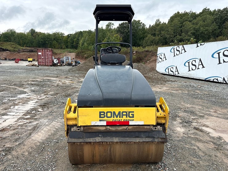 2011-bomag-bw120ad-4-image-8