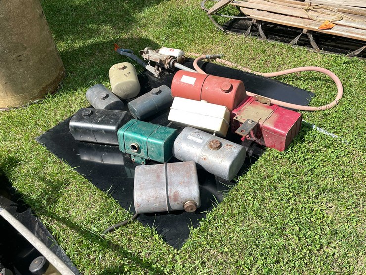 #1656-•-misc.-gas-tanks-image-4