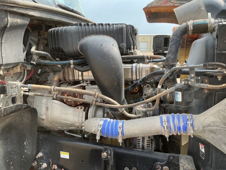 2012-freightliner-coronado-122-sd-image-12