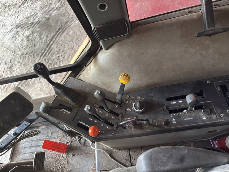 case-ih-5140-image-9