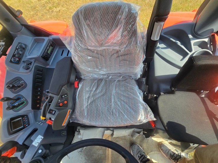 kubota-m6-111-image-40