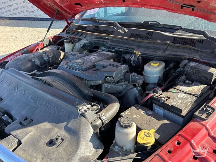 2018-dodge-3500-image-8