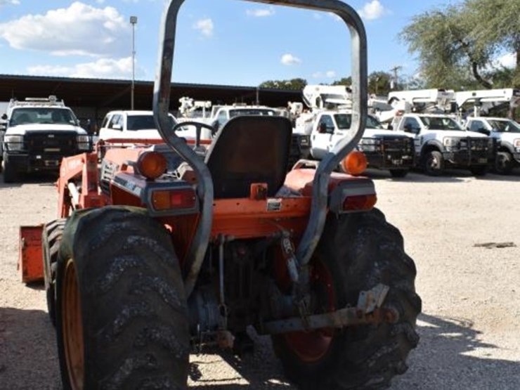 kubota-l3010-image-11