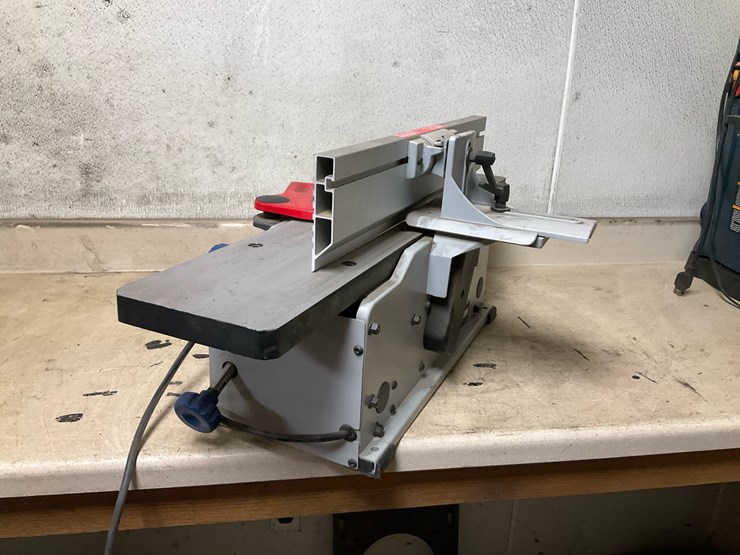 #116-•-delta-shopmaster-jt160-6"-variable-speed-bench-jointer-image-4